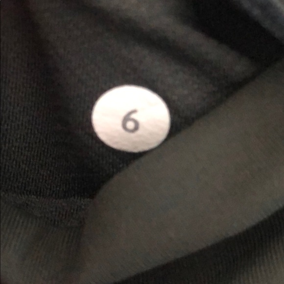 Lululemon Army Mesh Crops - Picture 4 of 4